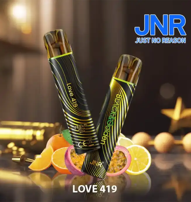 JNR BLACK & Golden 600+200 PUFF Disposable Vape